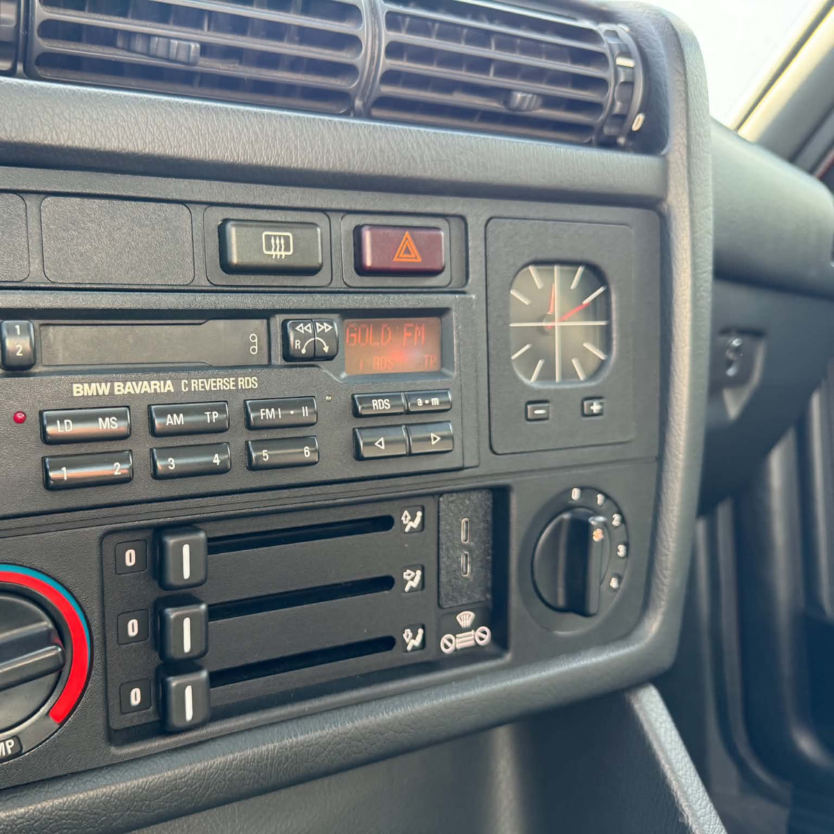 BMW E24/E28/E30 Ablagefach – Aschenbecher-Ersatz