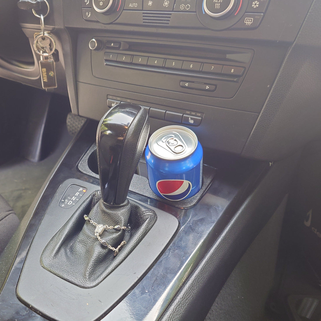 BMW E90 E91 E92 E93 cup holders with drink