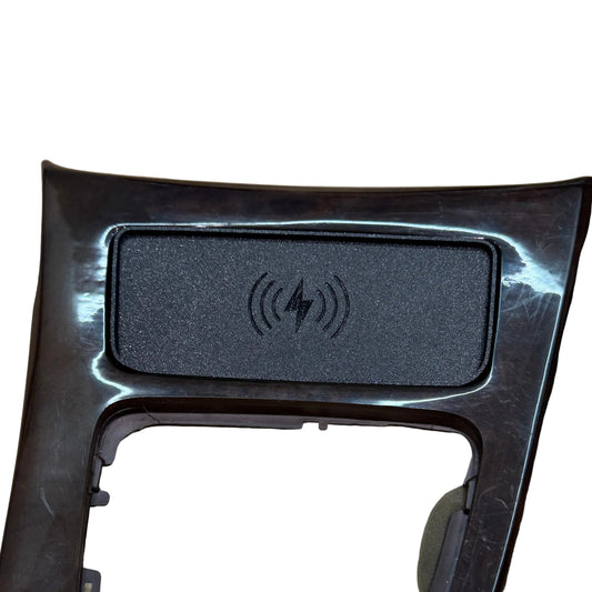 BMW E90 wireless phone charger