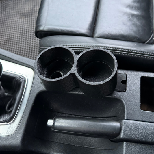 Audi A4 B5 Cup holders v2 installed