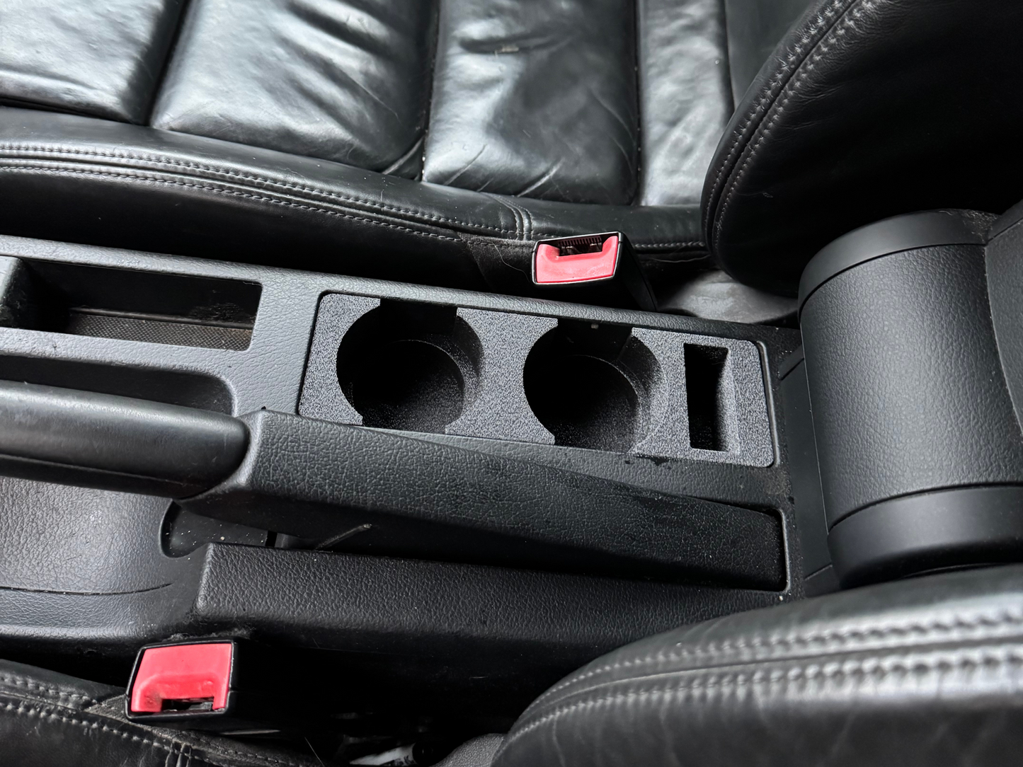 AUDI A4 B6-B7 Cup holders