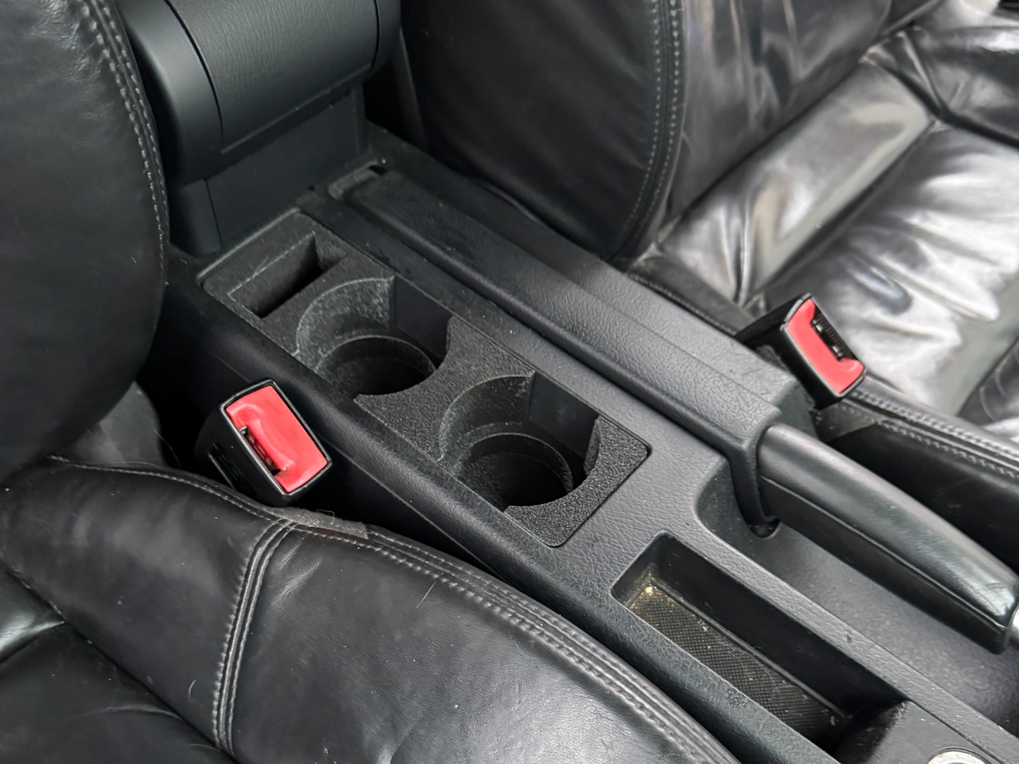 AUDI A4 B6-B7 Cup holders