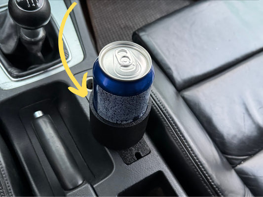 Audi A3 8P single cup holder with a can inside, showing the product's placement.