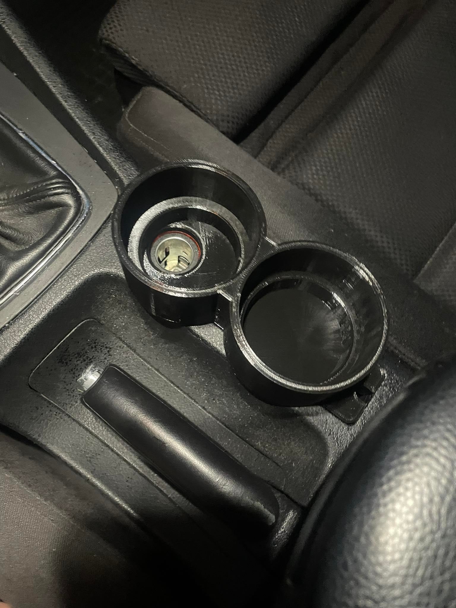 Audi A4 B6 B7 cup holders double installed