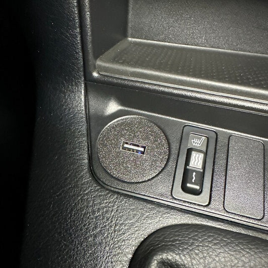 BMW E36 USB Fast Charger 24W – Cigarette Lighter Replacement